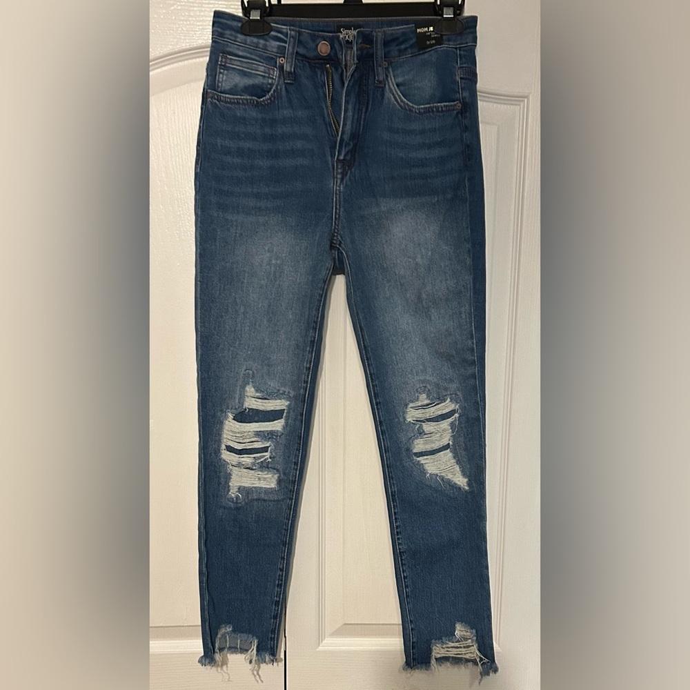 Brand New Simple Society Mom Jeans size 26/3